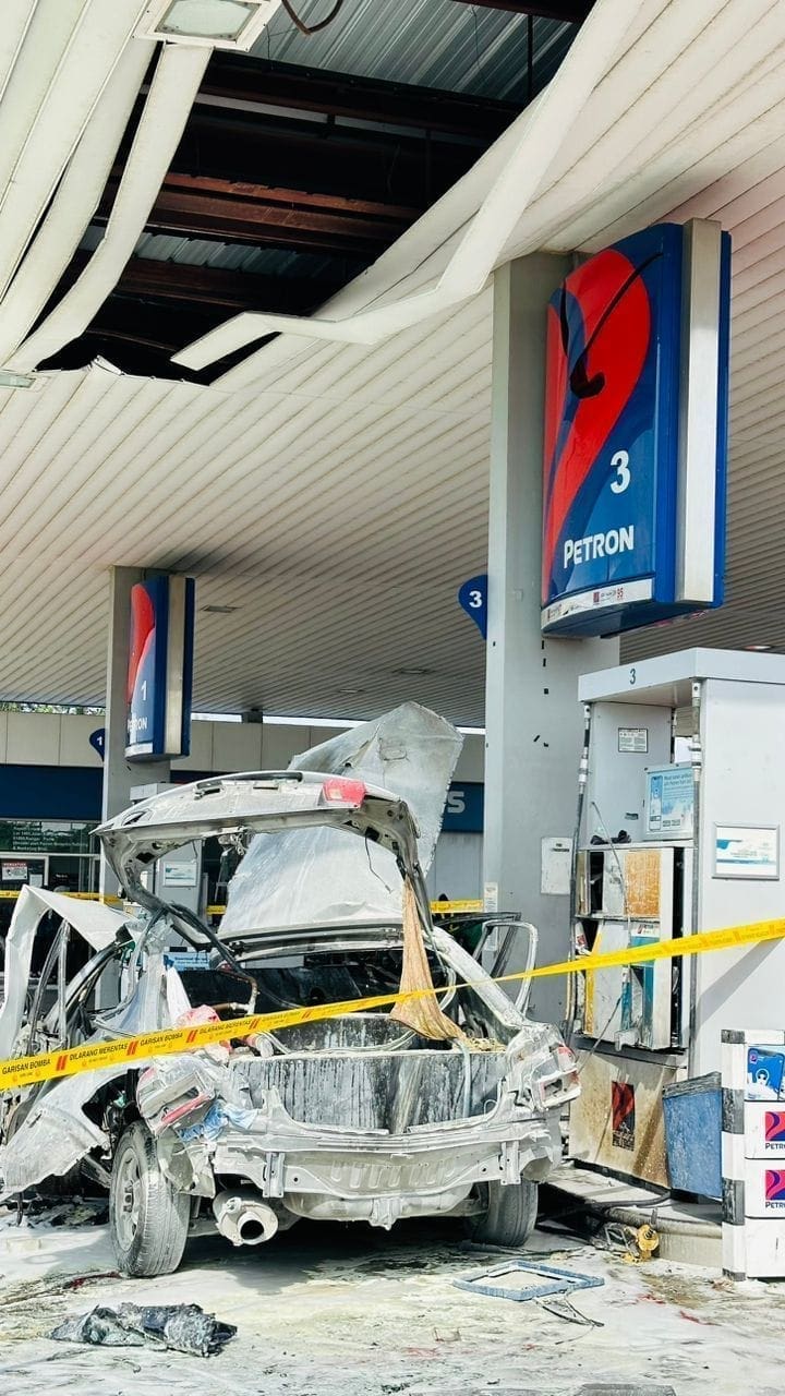 The car was completely damaged after the fire