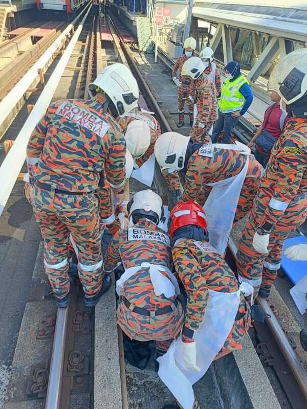 titiwangsa LRT OKU fall and dead 2