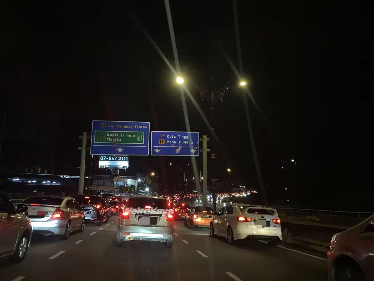 Traffic jam in JB