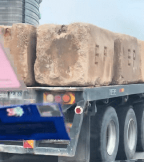 Truck with heavy stone block Screenshot 2025-03-07 180347 (2)