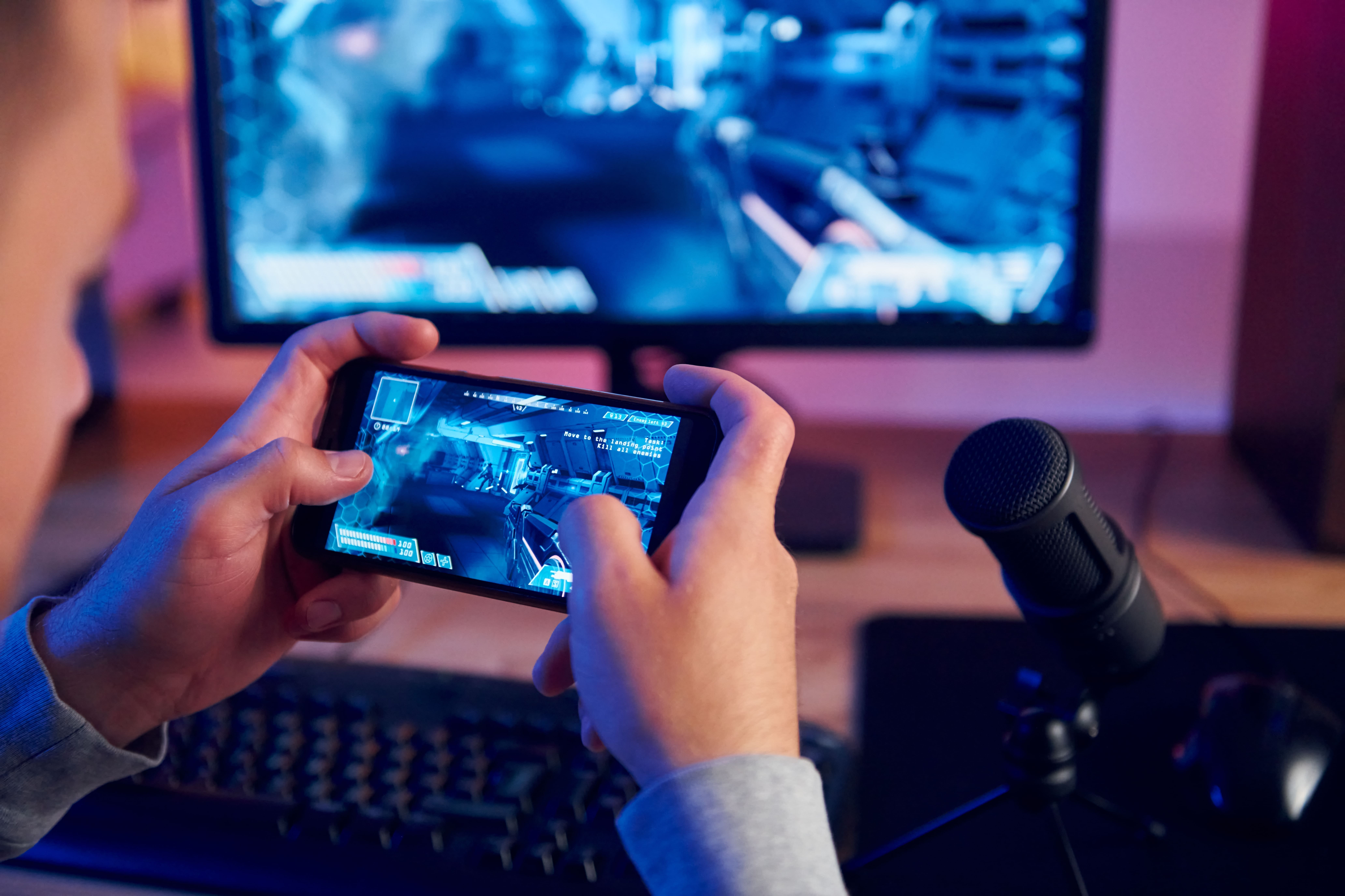 13yo Girl Spends RM290K Of Family's Savings On Mobile Games, Says She Was Pressured Into Doing So