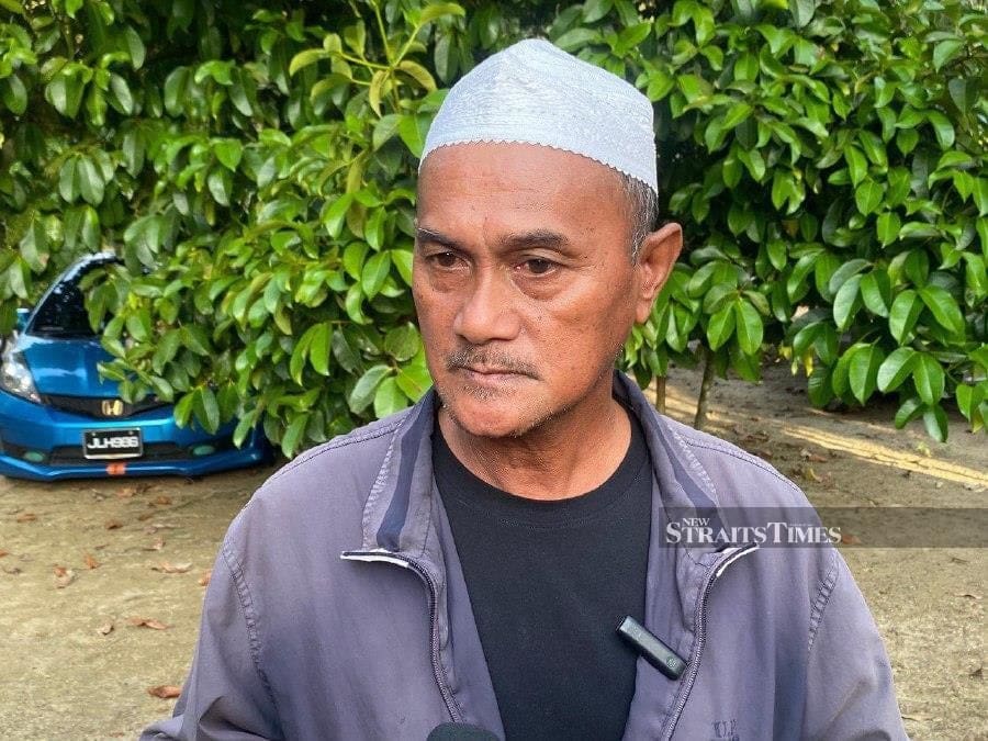 Father of Wan Muhammad Haikal; Wan Hussin Wan Ishak