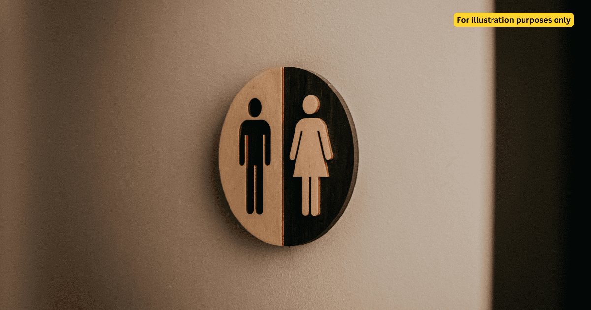 “We Know Who You Are” — Café Calls Out Students After Allegedly Locking Themselves In Toilet For Nearly An Hour