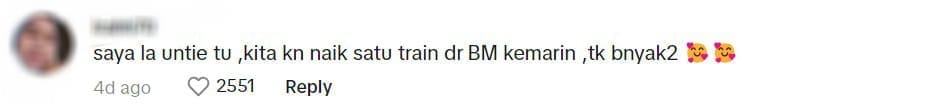 Kindhearted Malay Woman Helps Chinese Mother & Her Baby Keep Cool By Fanning Her On The Bus comment 4