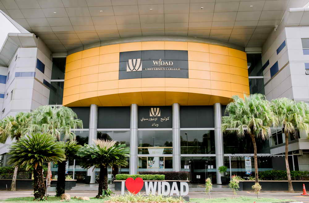 Widad College entrance