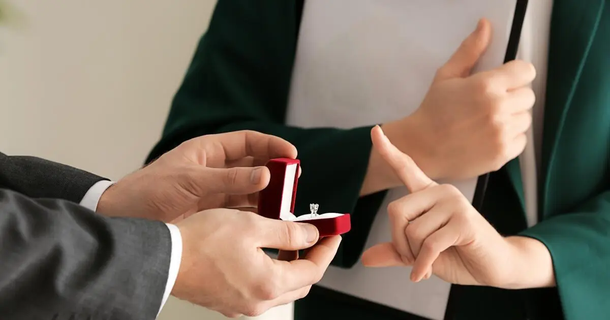 woman rejecting marriage proposal